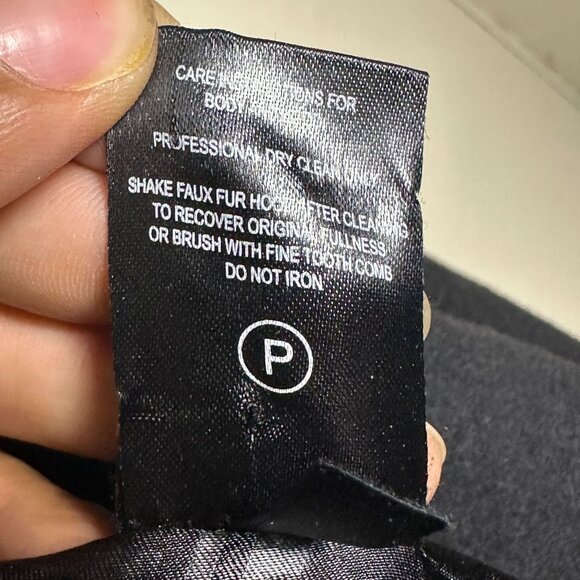 Ivanka Trump Peacoat Jacket Women 12 Black Outerwear Faux Fur Trim Belted Wool - Picture 7 of 16